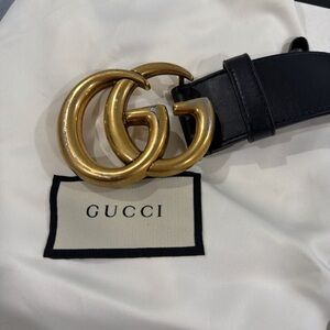 Gucci Women's Belt in Black with Gold Buckle